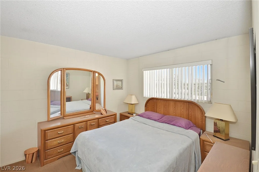 3720 Royal Crest, Las Vegas, NV 89119