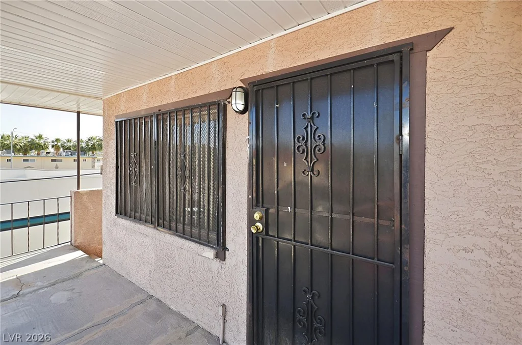 3720 Royal Crest, Las Vegas, NV 89119