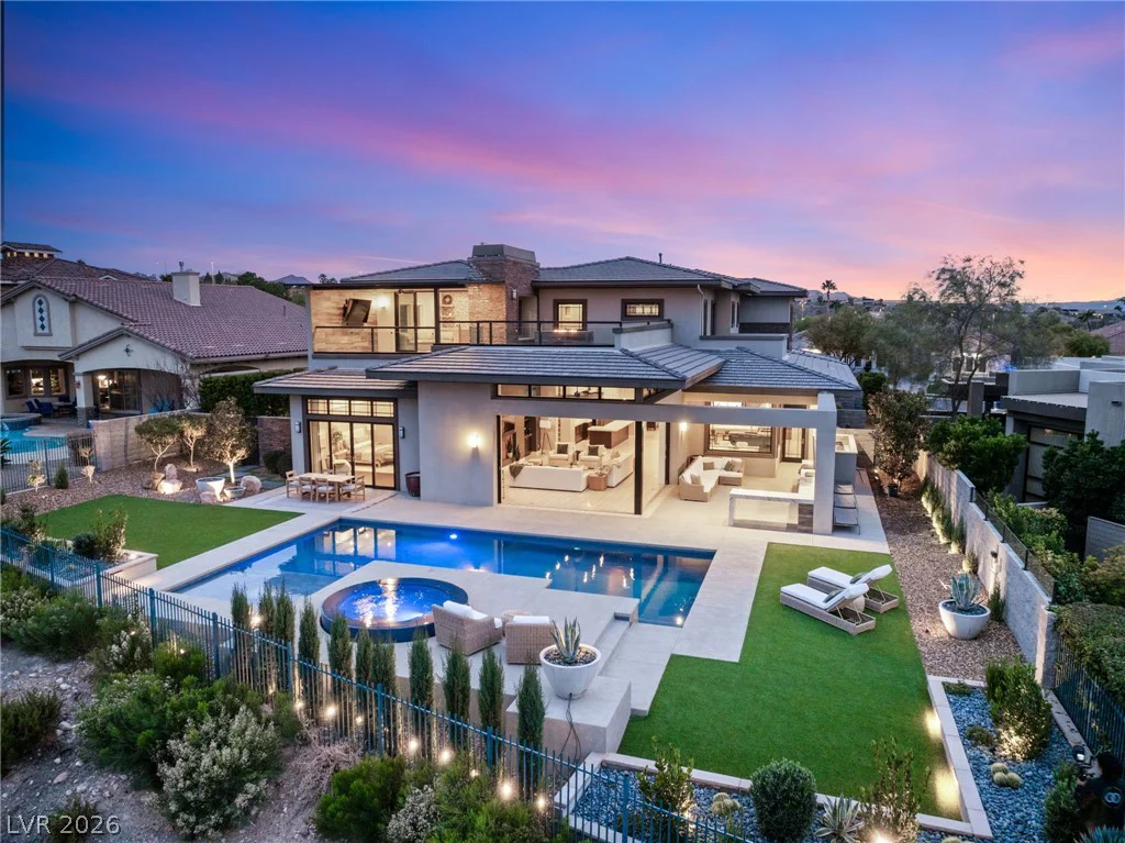 1376 Opal Valley, Henderson, NV 89052