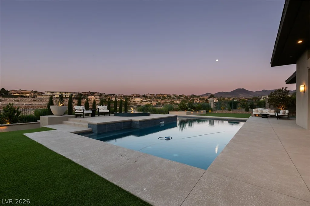 1376 Opal Valley, Henderson, NV 89052