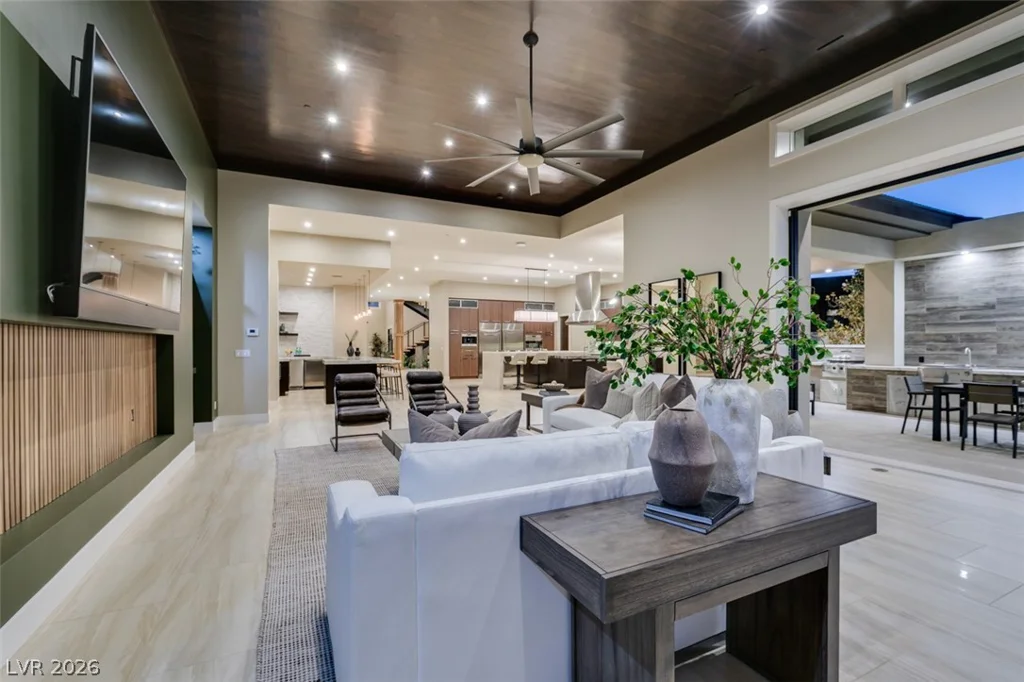 1376 Opal Valley, Henderson, NV 89052
