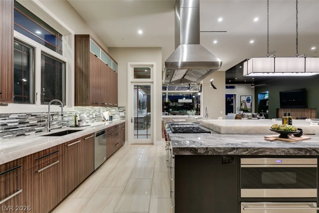 1376 Opal Valley, Henderson, NV 89052