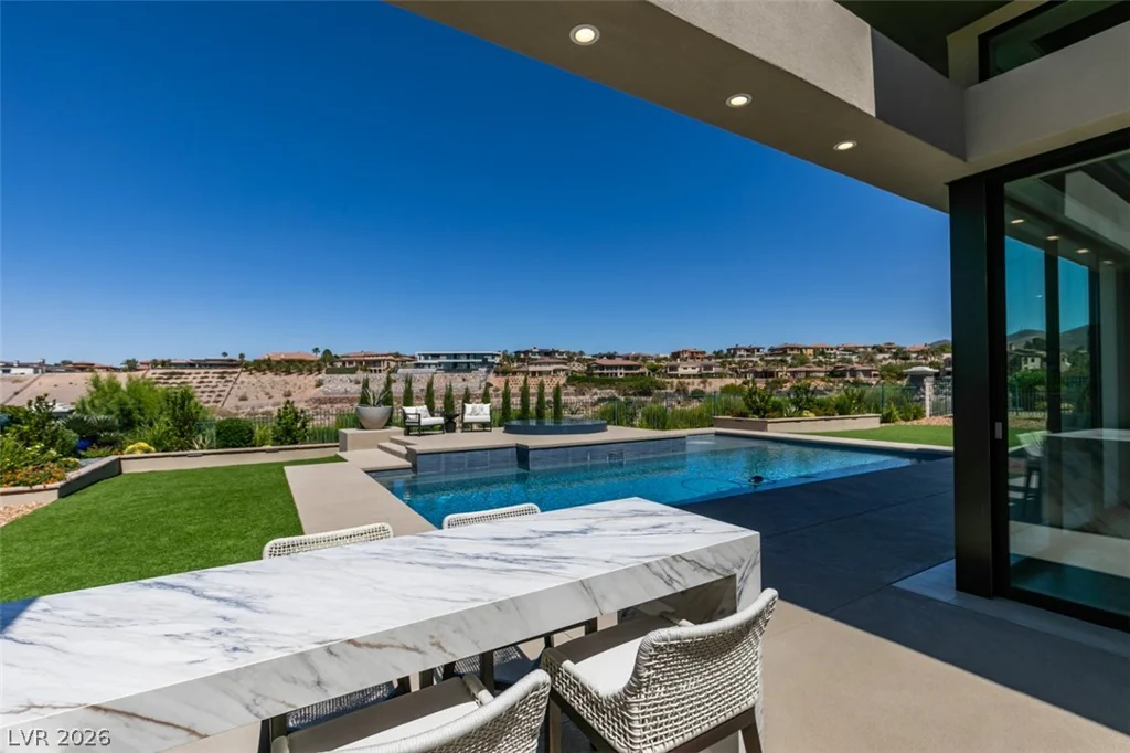 1376 Opal Valley, Henderson, NV 89052