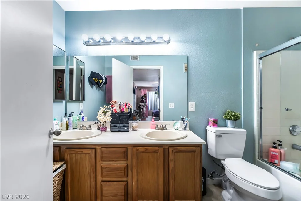 5216 Mandalay Springs, Las Vegas, NV 89120