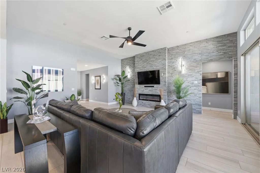 10254 Barnett Hill, Las Vegas, NV 89166