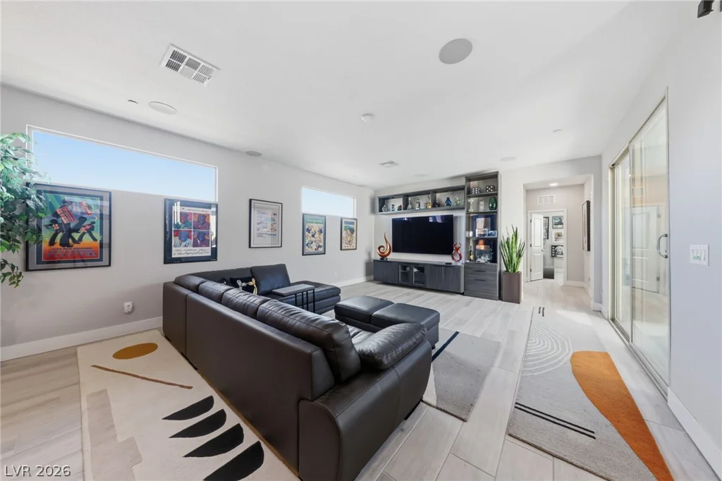 10254 Barnett Hill, Las Vegas, NV 89166