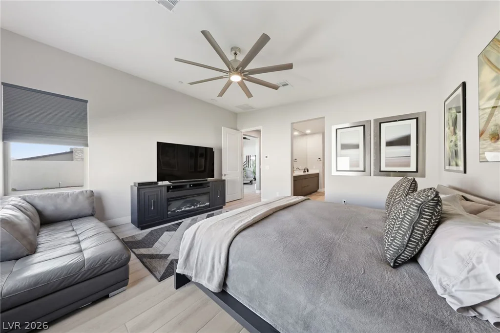 10254 Barnett Hill, Las Vegas, NV 89166
