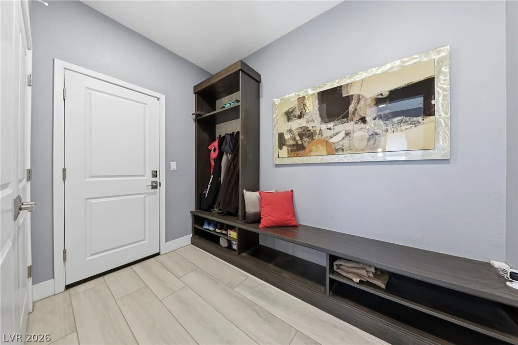 10254 Barnett Hill, Las Vegas, NV 89166