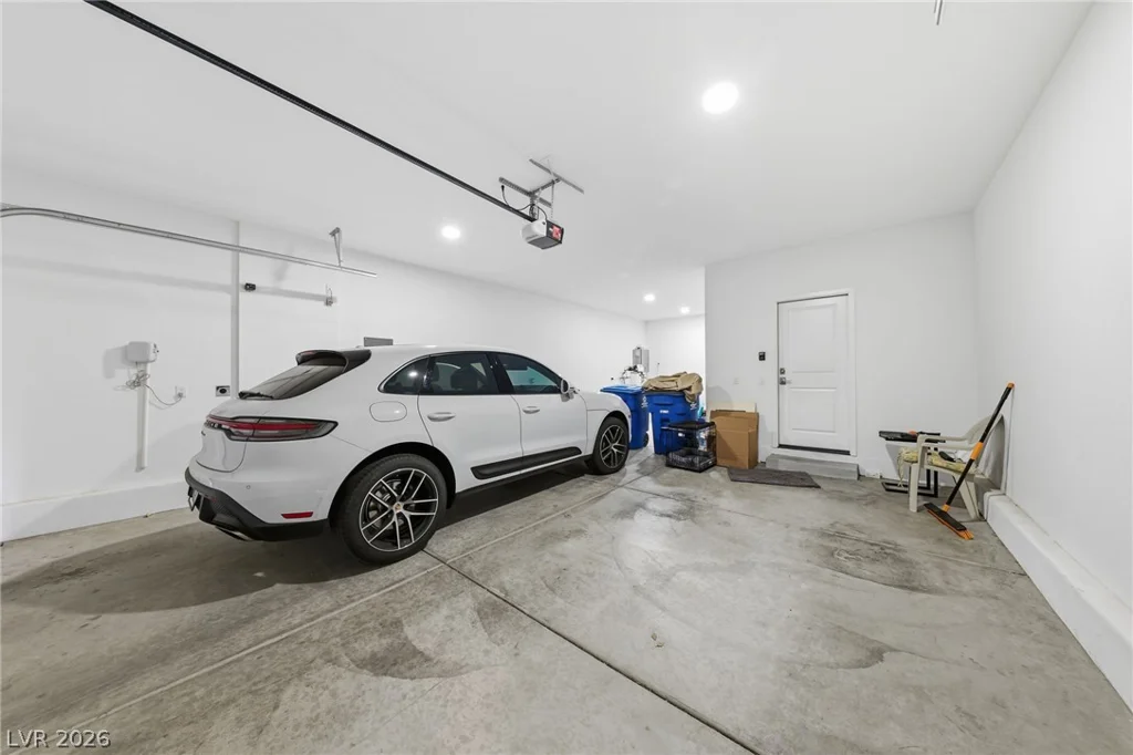 10254 Barnett Hill, Las Vegas, NV 89166