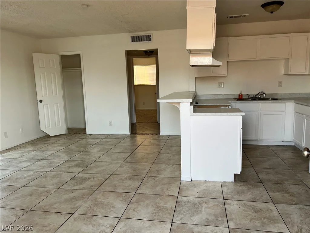 803 Major, Henderson, NV 89015