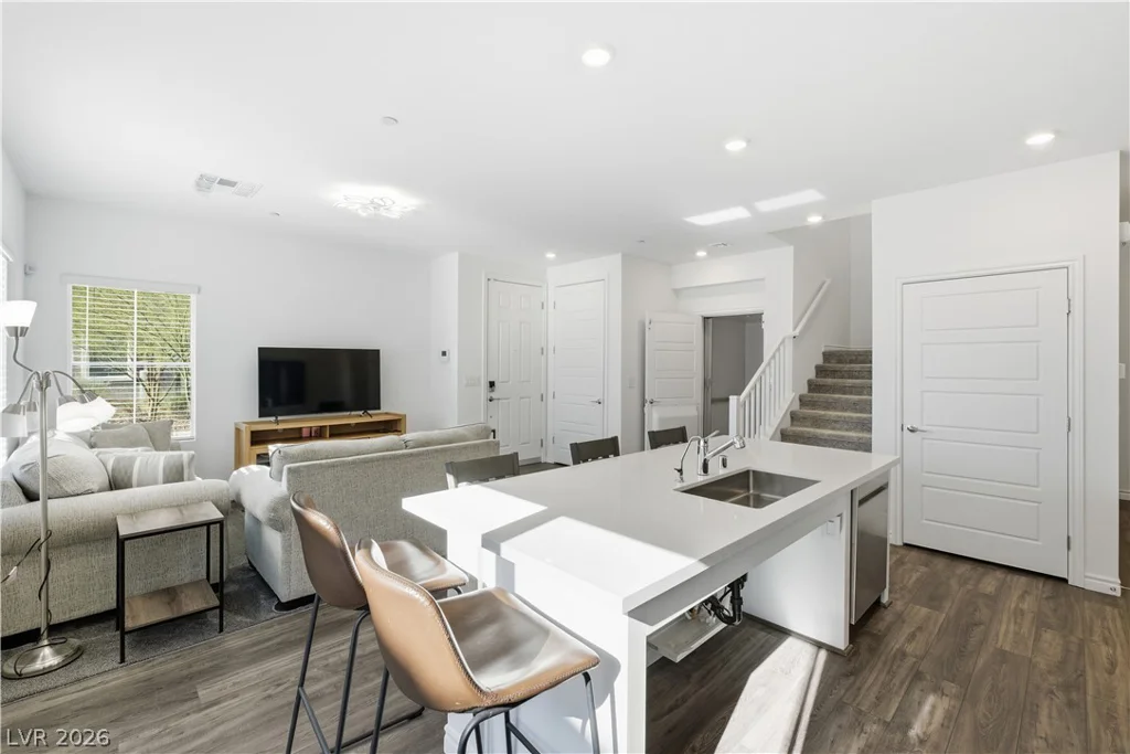 7224 Decatur, Las Vegas, NV 89131