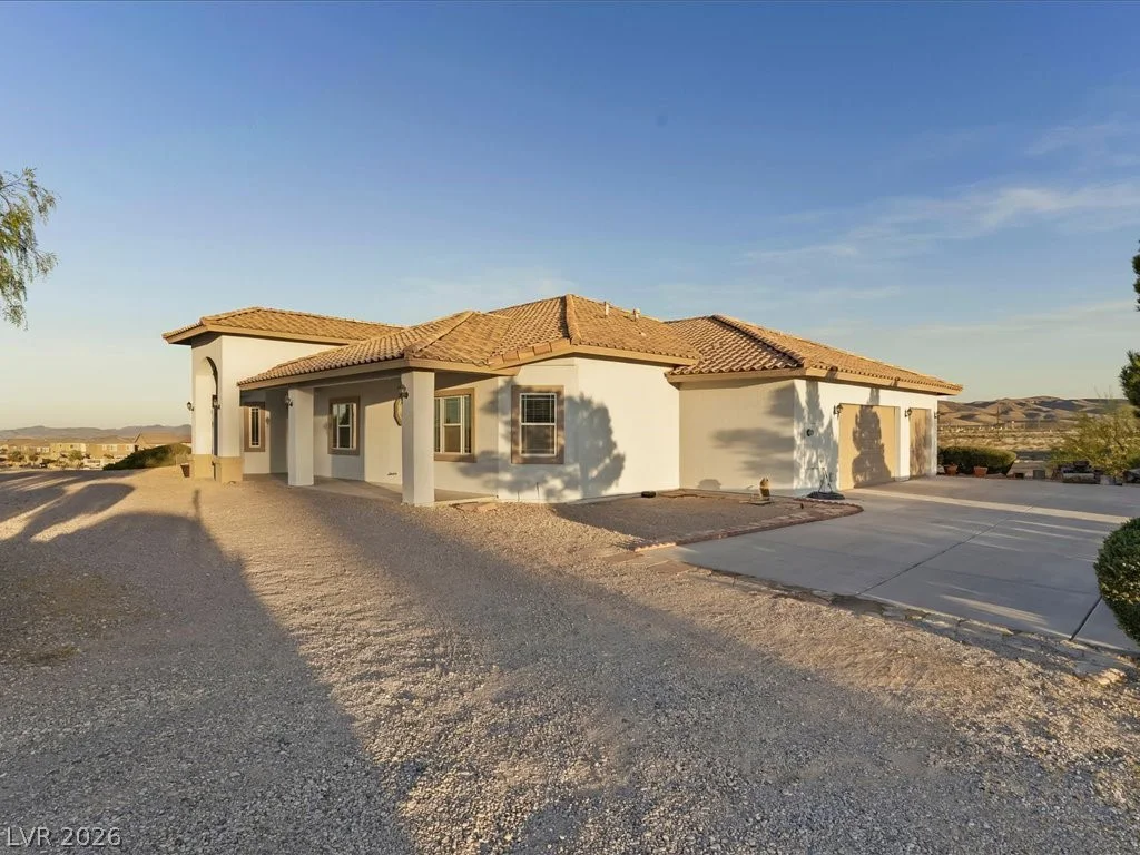 10251 Agate, Las Vegas, NV 89161