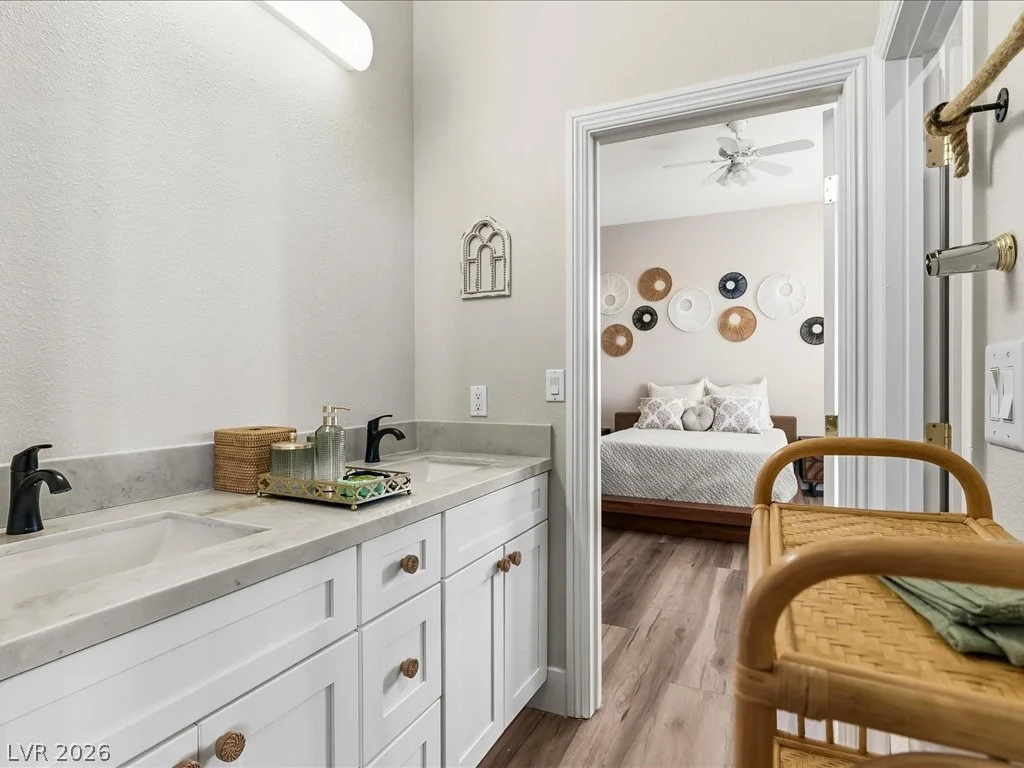 10251 Agate, Las Vegas, NV 89161