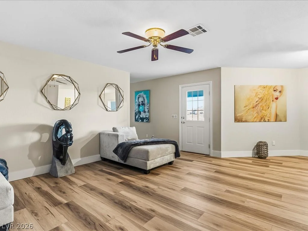 10251 Agate, Las Vegas, NV 89161