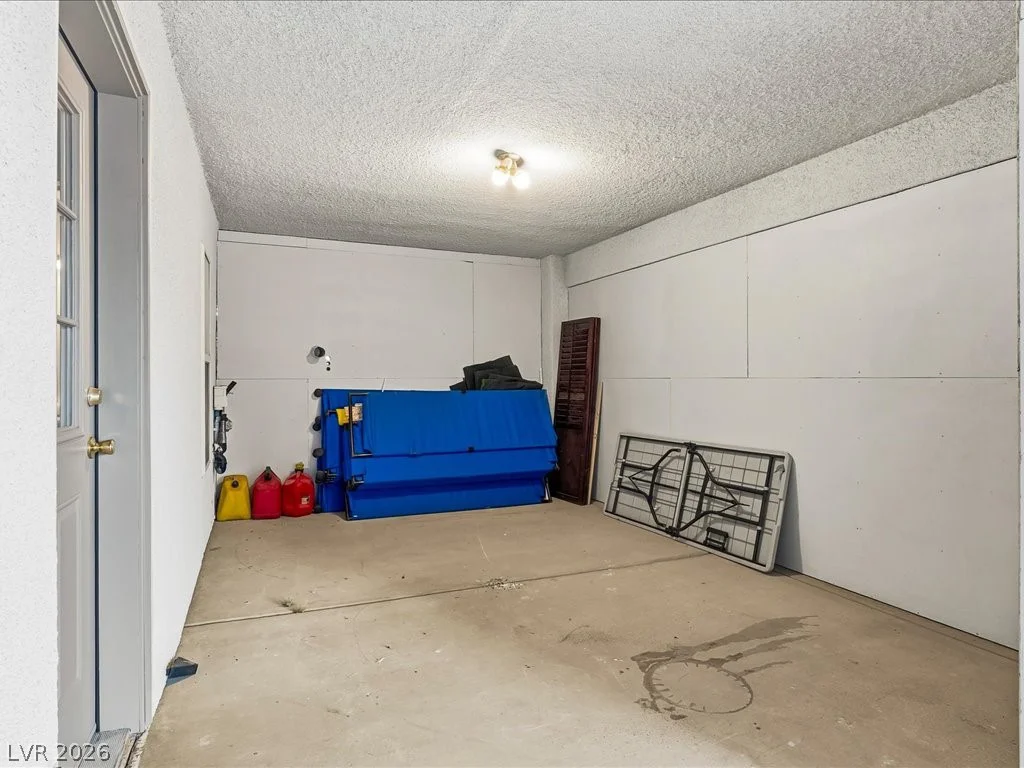 10251 Agate, Las Vegas, NV 89161