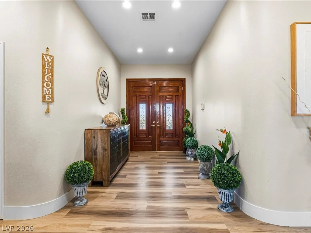 10251 Agate, Las Vegas, NV 89161