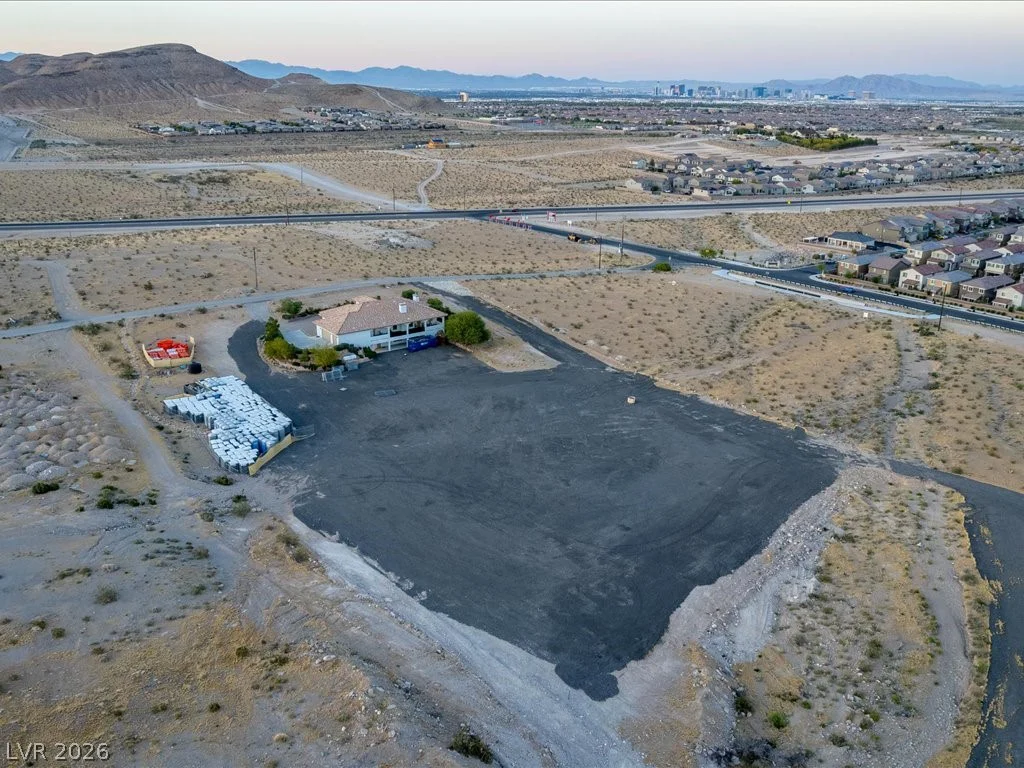 10251 Agate, Las Vegas, NV 89161