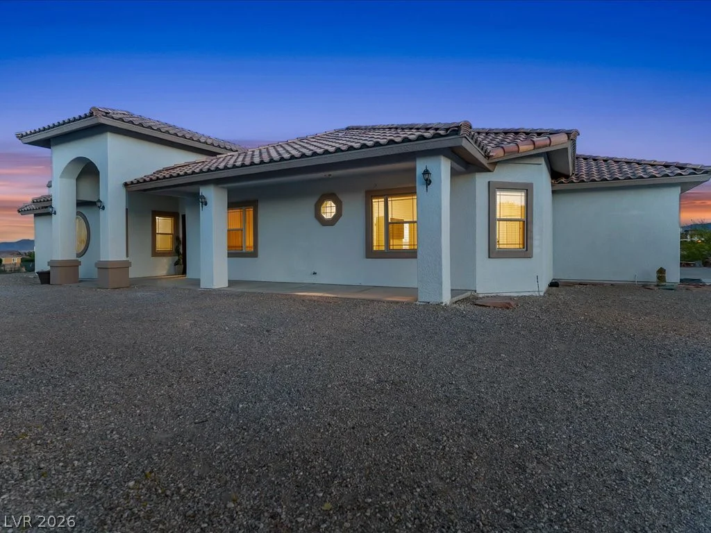 10251 Agate, Las Vegas, NV 89161