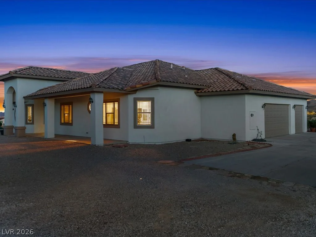 10251 Agate, Las Vegas, NV 89161