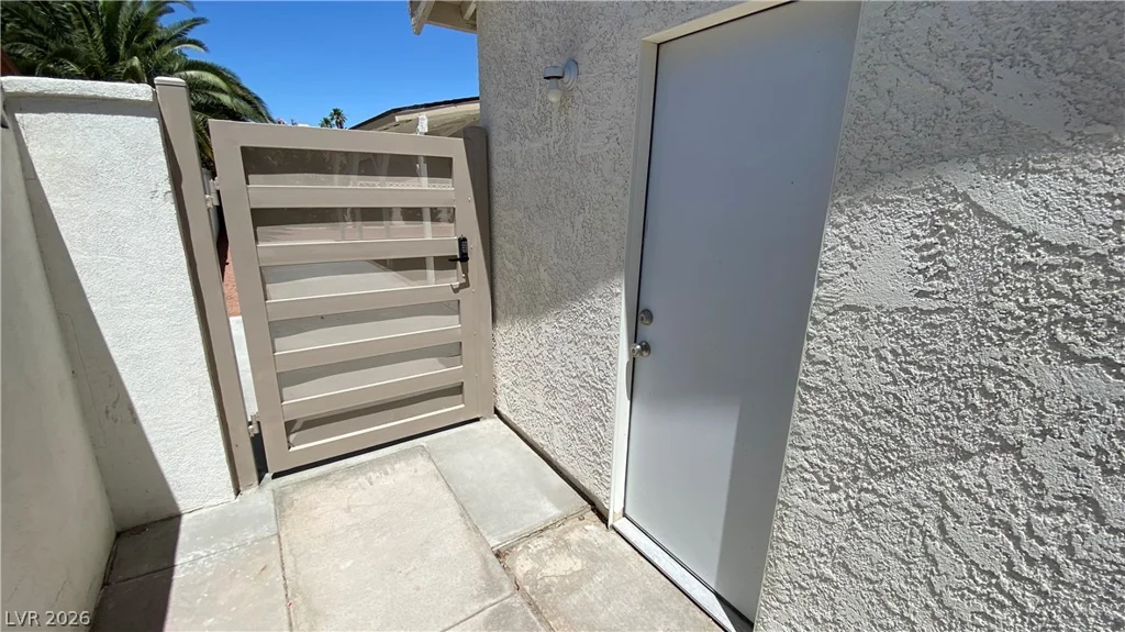1974 Hacienda, Las Vegas, NV 89119