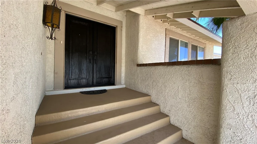 1974 Hacienda, Las Vegas, NV 89119