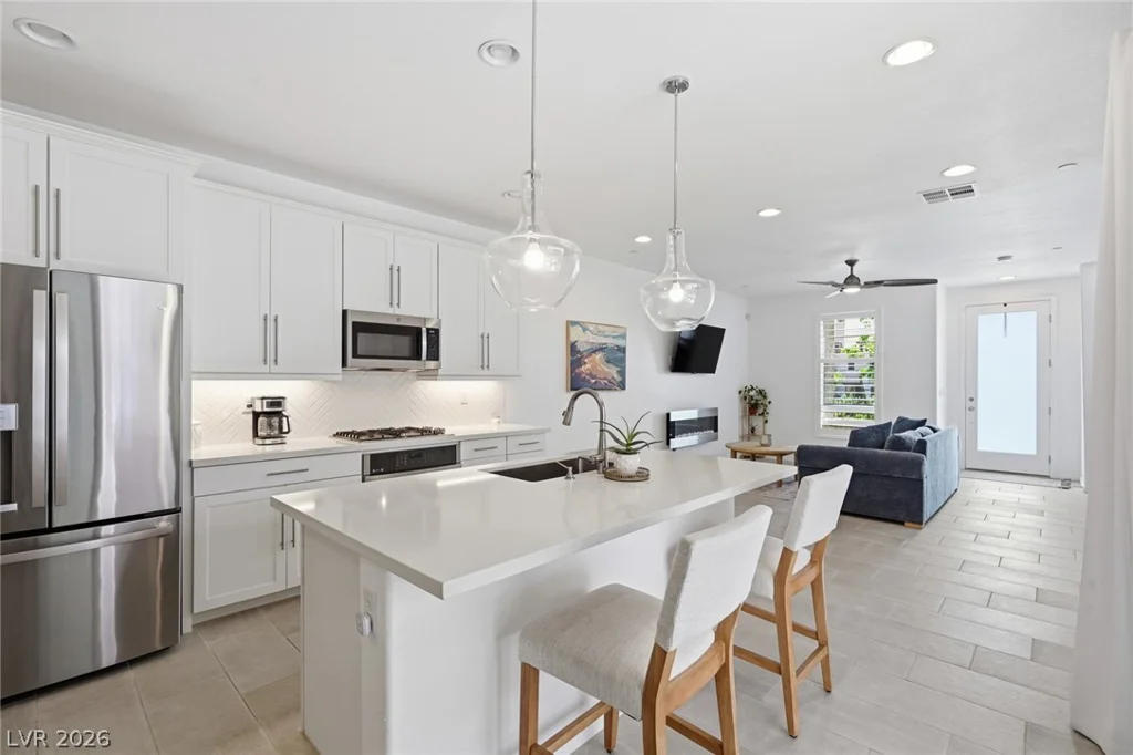 52 Kimberlite, Henderson, NV 89011