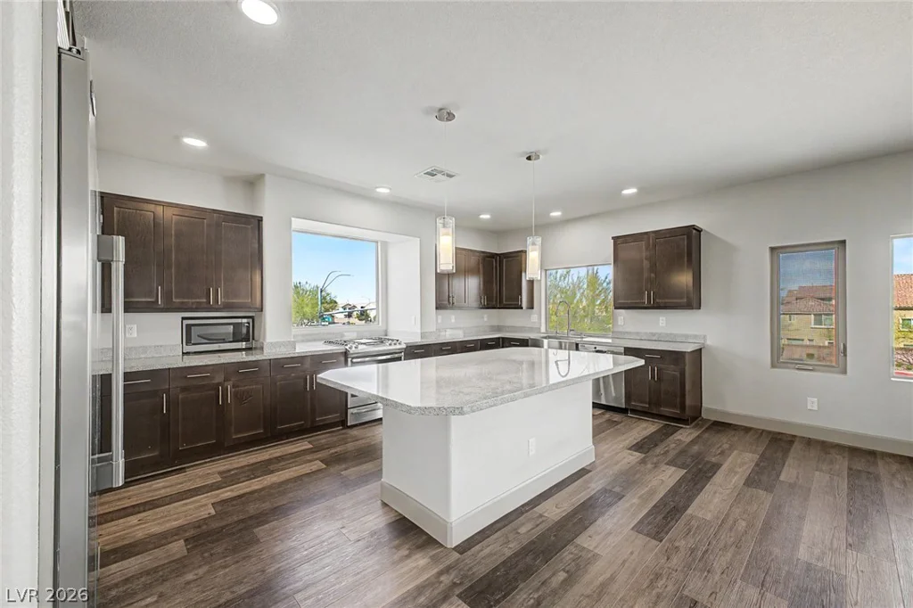 8106 Shale Canyon, Las Vegas, NV 89139