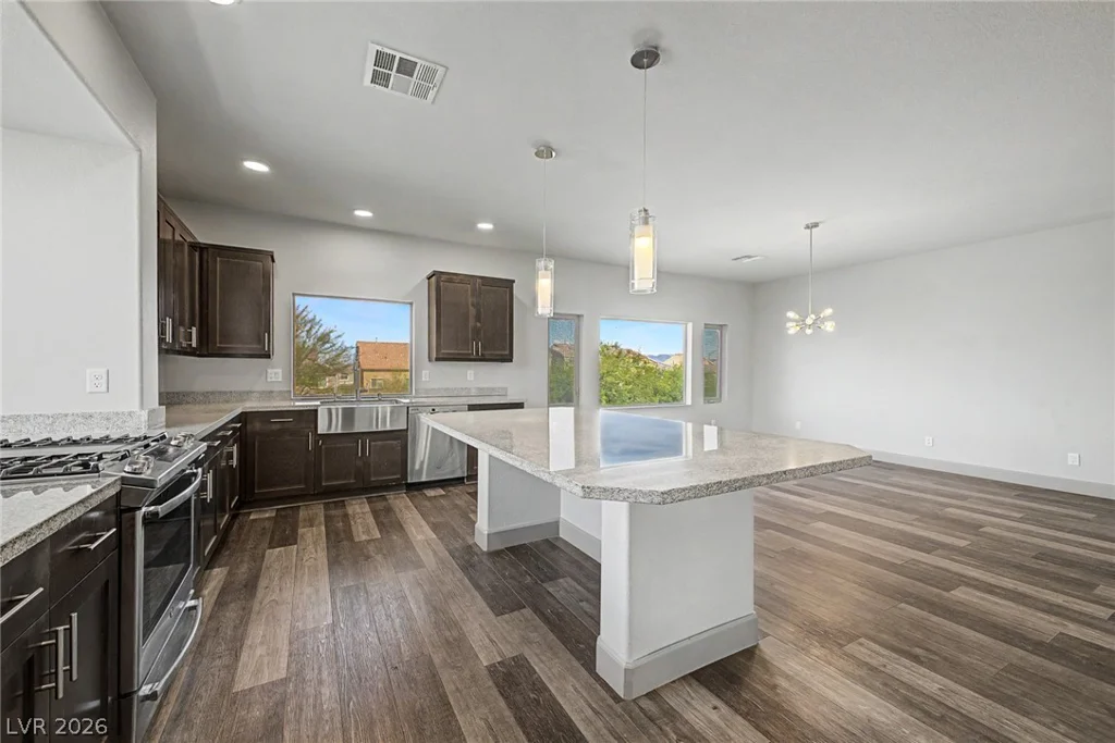 8106 Shale Canyon, Las Vegas, NV 89139
