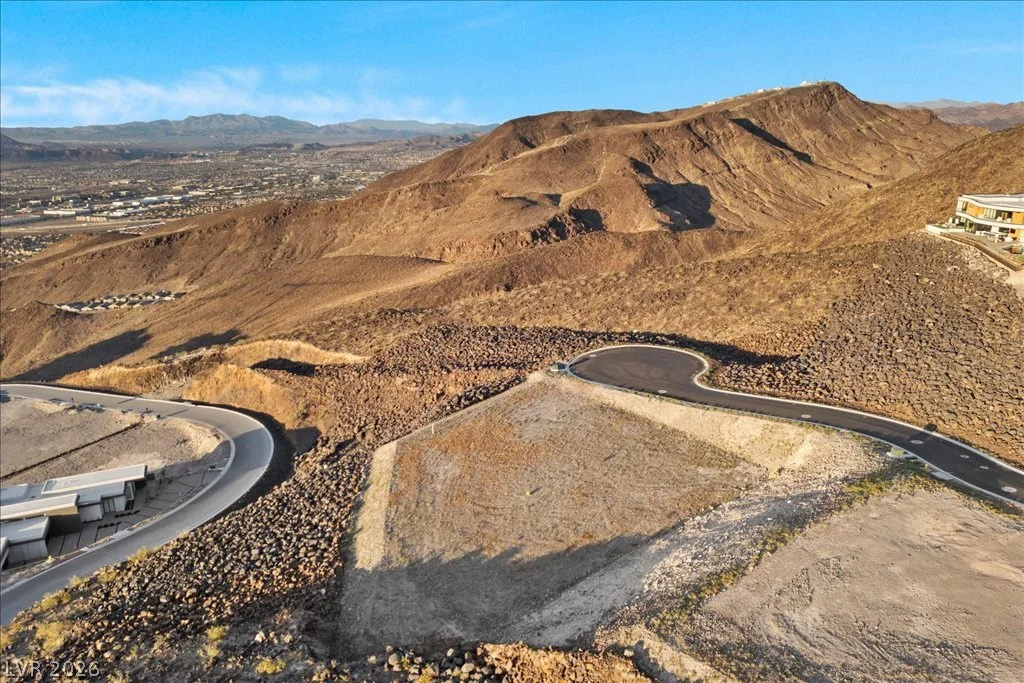 576 Magma Peak, Henderson, NV 89012