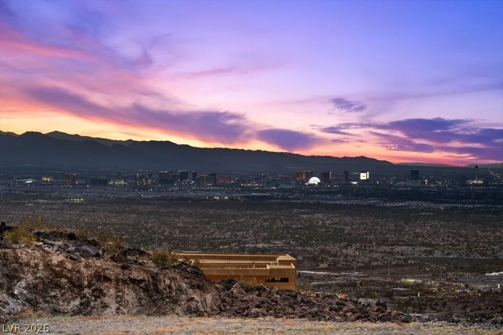 576 Magma Peak, Henderson, NV 89012