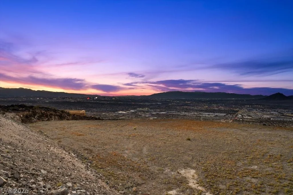 576 Magma Peak, Henderson, NV 89012