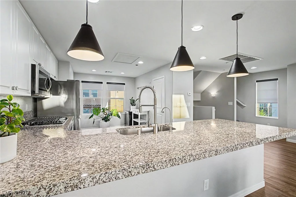 374 Gracious, Henderson, NV 89011