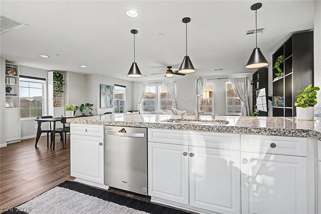 374 Gracious, Henderson, NV 89011
