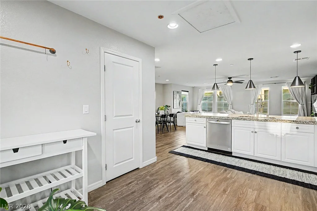 374 Gracious, Henderson, NV 89011