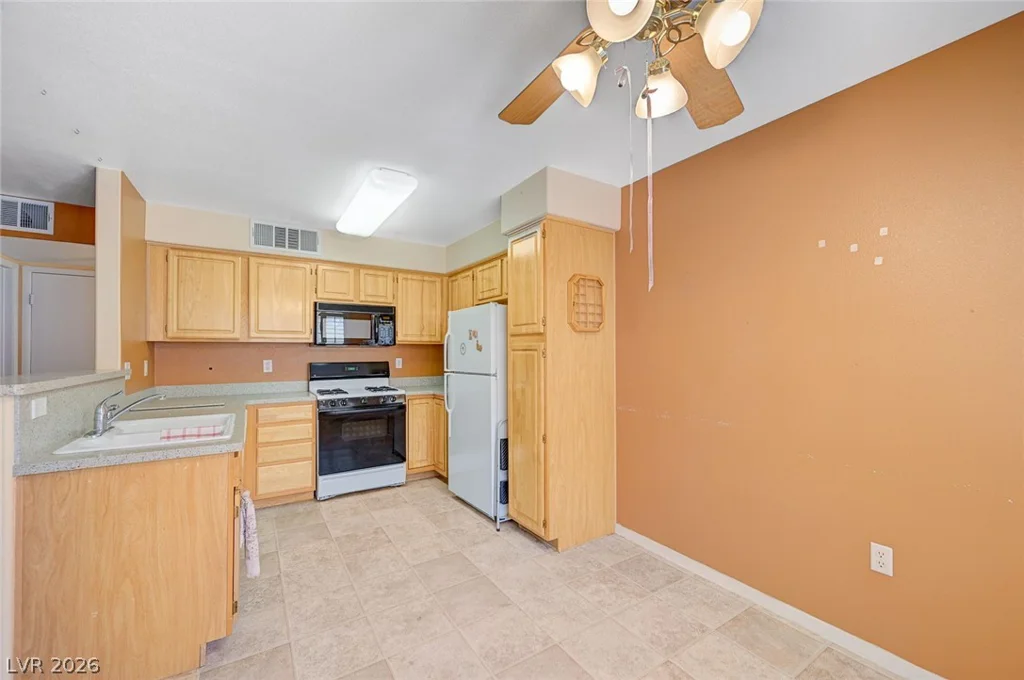 5710 Tropicana, Las Vegas, NV 89122