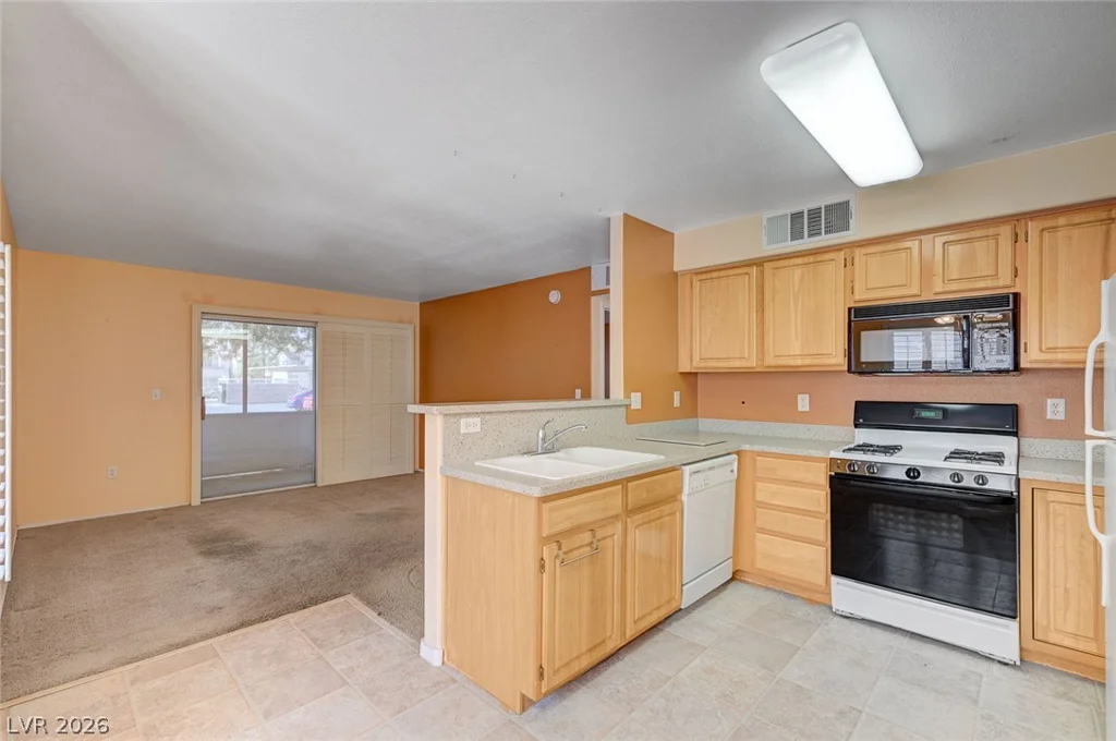 5710 Tropicana, Las Vegas, NV 89122