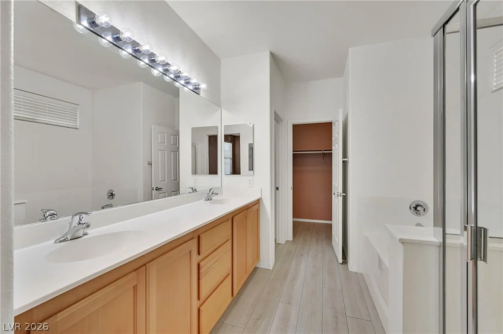 6288 Shamrock Lake, Las Vegas, NV 89141