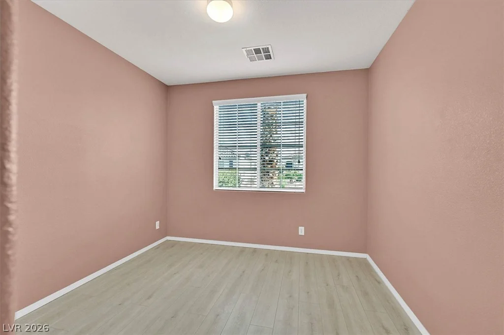 6288 Shamrock Lake, Las Vegas, NV 89141