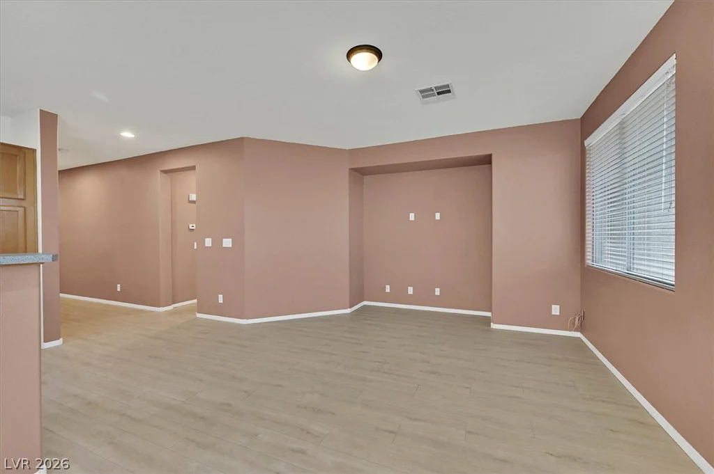 6288 Shamrock Lake, Las Vegas, NV 89141