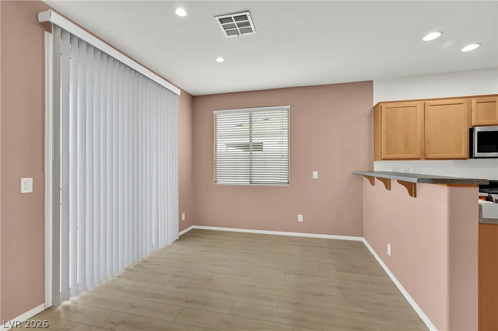 6288 Shamrock Lake, Las Vegas, NV 89141