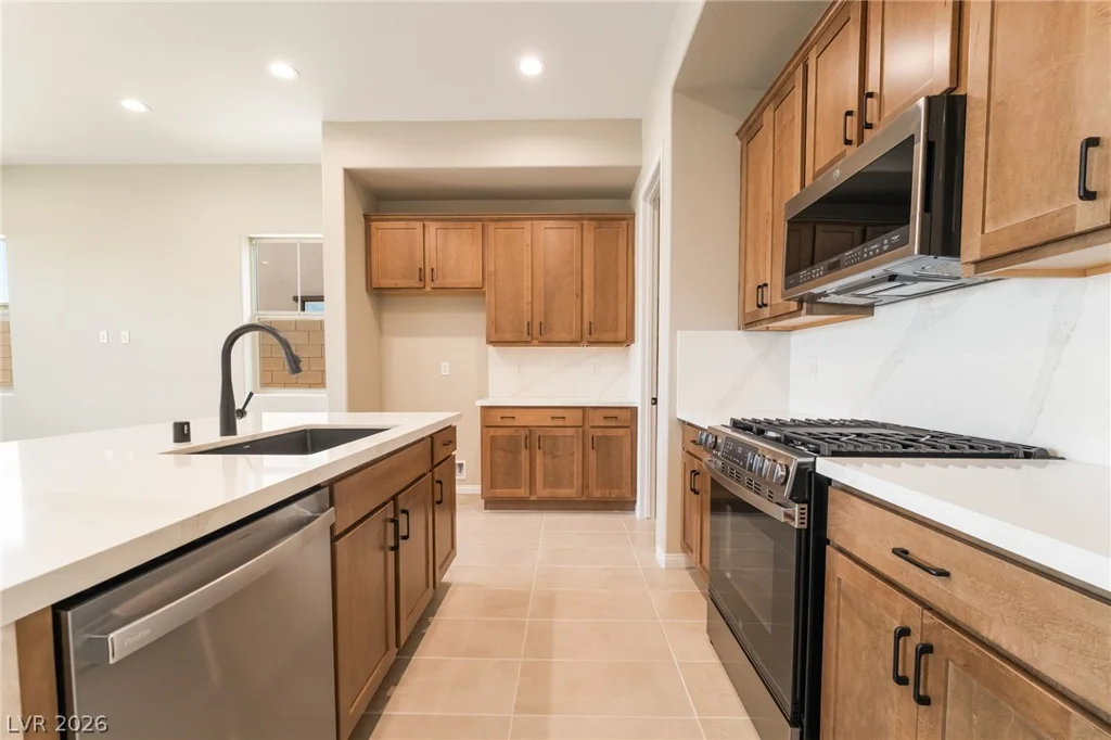 654 Ambridge, Henderson, NV 89011