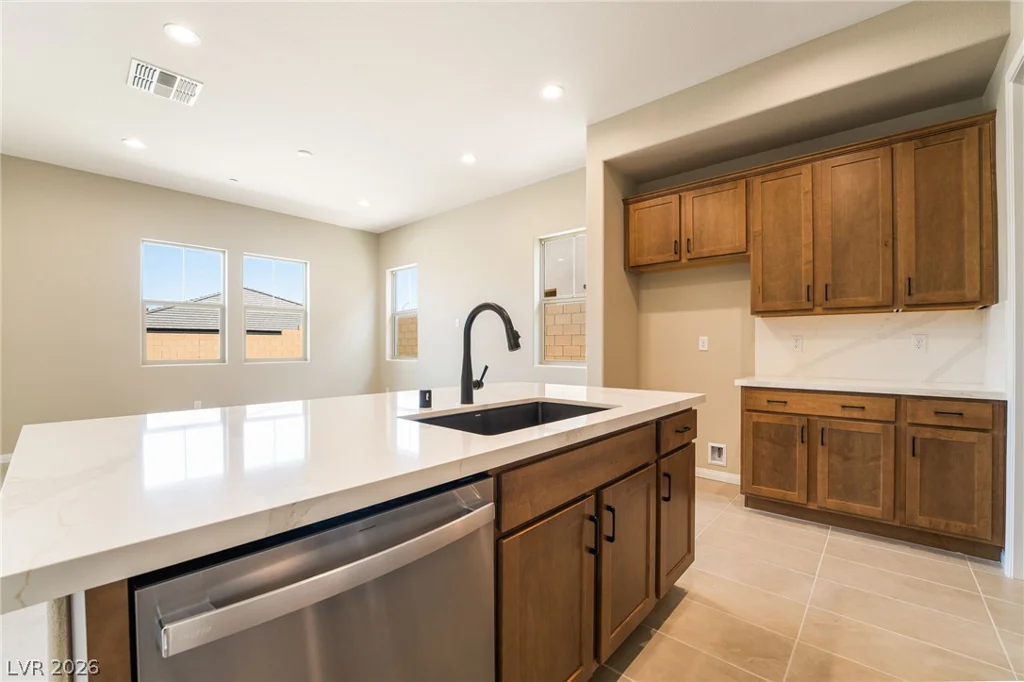 654 Ambridge, Henderson, NV 89011