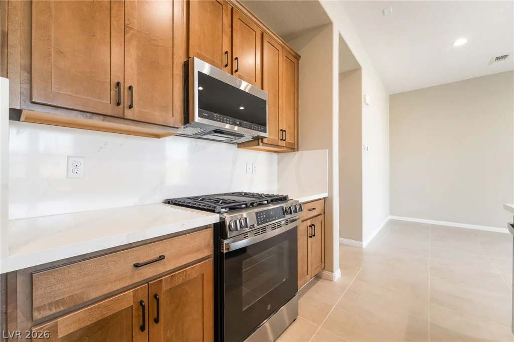 654 Ambridge, Henderson, NV 89011