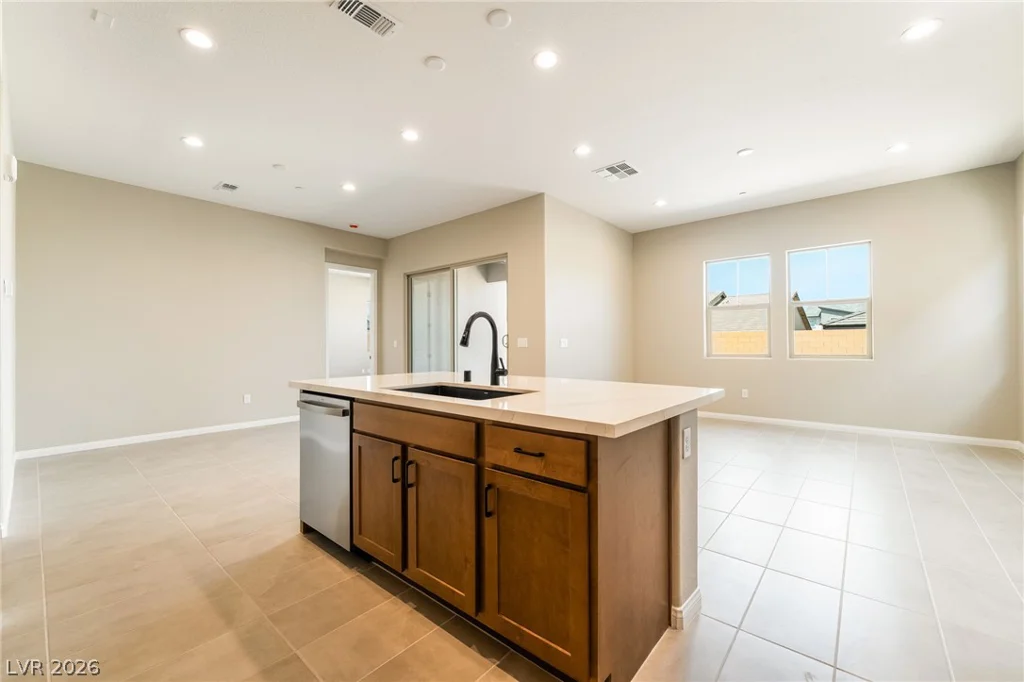 654 Ambridge, Henderson, NV 89011