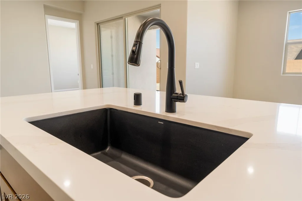 654 Ambridge, Henderson, NV 89011