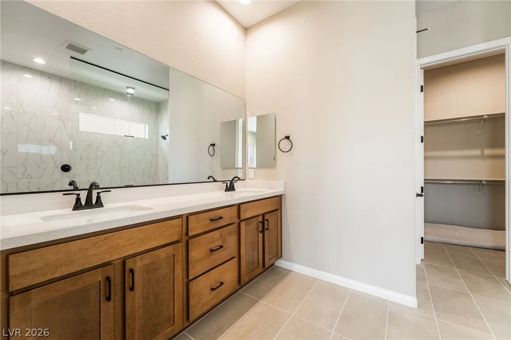 654 Ambridge, Henderson, NV 89011