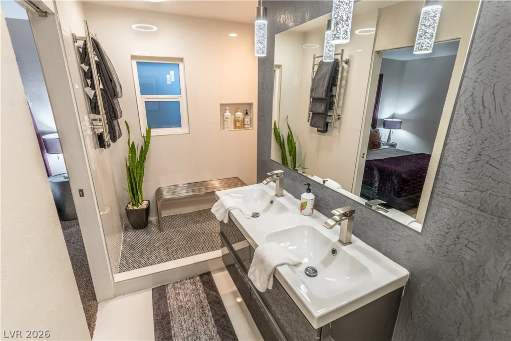 4957 Wilbur, Las Vegas, NV 89119