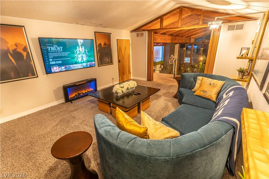 4957 Wilbur, Las Vegas, NV 89119