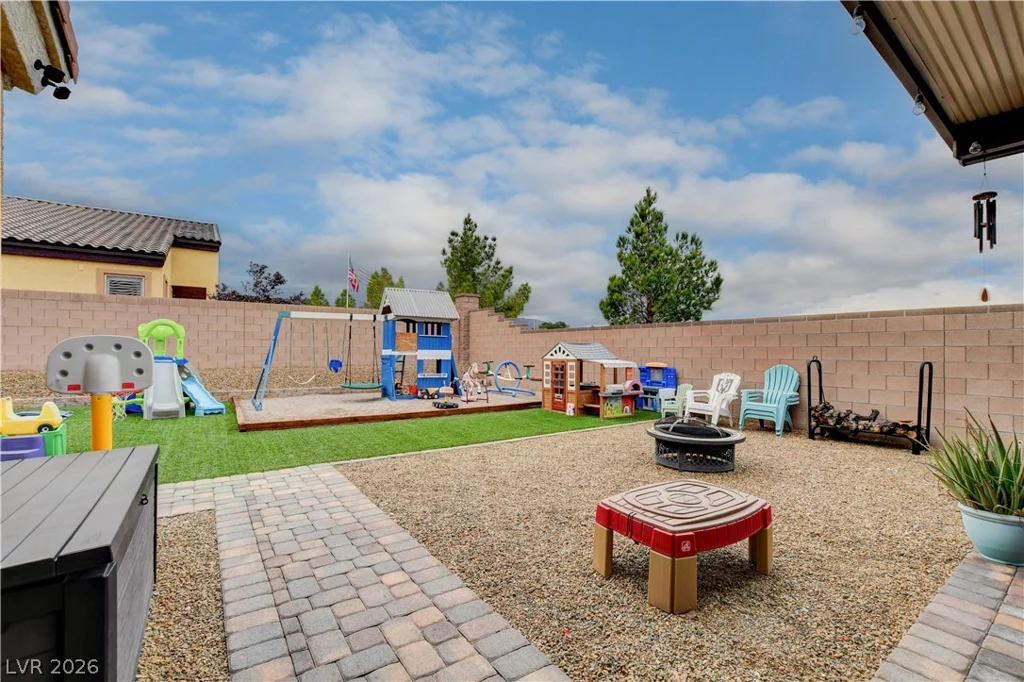 9136 Granite Knoll Ct, Las Vegas, NV 89129