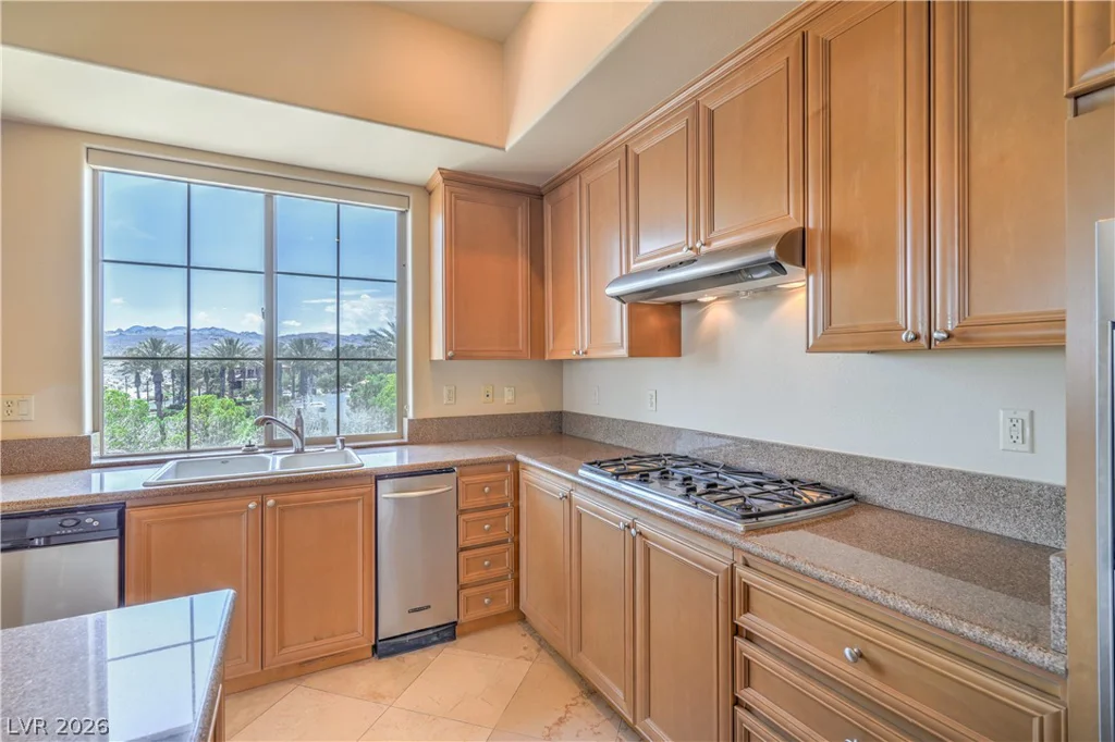 15 Via Mantova, Henderson, NV 89011